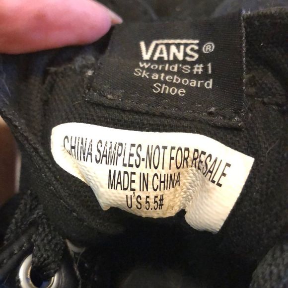 Hightop Black canvas Vans with Leather Insides & Iridescent Lace Holes Sample - Picture 6 of 8